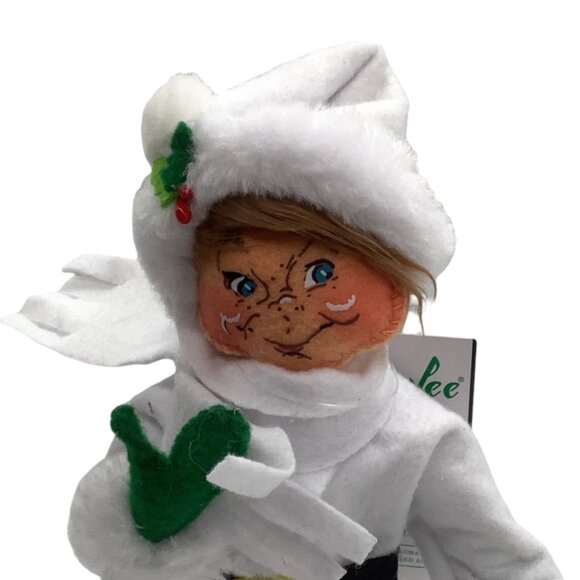 NWT ANNALEE DOLLS 9" Very Merry White Elf 510420 Christmas Decor 2020 Posable - Picture 3 of 7